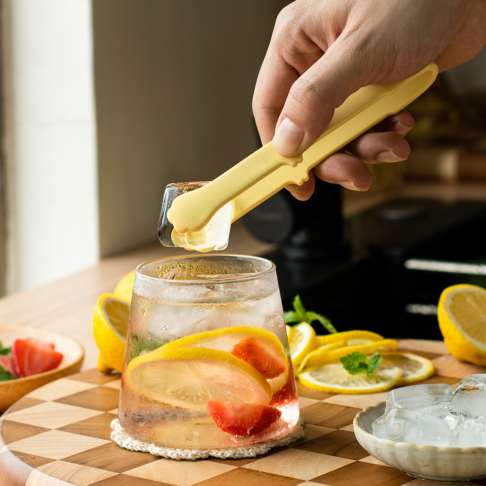 Urocze szczypce do żywności z  – Kitchen Gadgets That Make Life Easier recenzja i cena